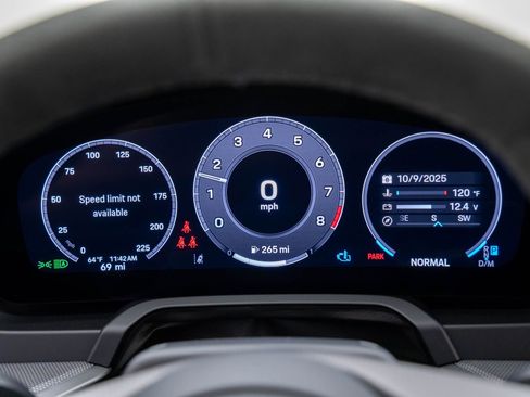 Used 2025 Porsche 911 Carrera S image 18