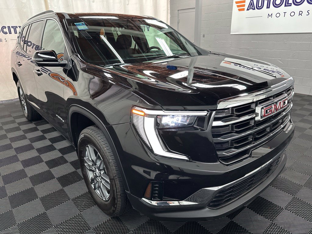 Used 2025 GMC Acadia Elevation AWD/4WD image 3