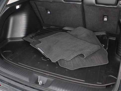 Used 2024 Honda HR-V EX-L image 8