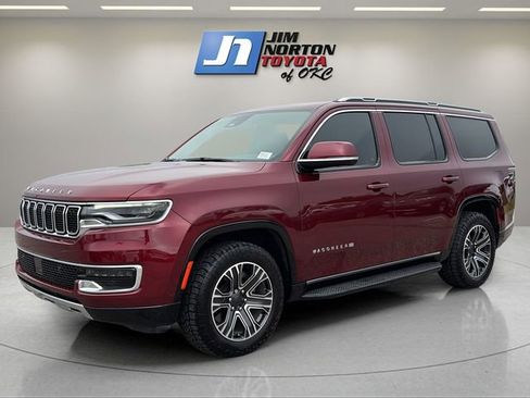 Used 2022 Jeep Wagoneer Series III RWD image 1