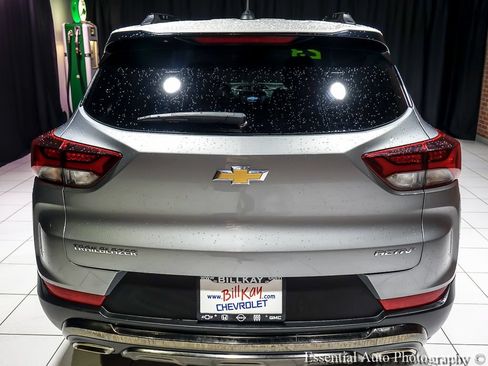Used 2023 Chevrolet TrailBlazer ACTIV w/ Technology Package FWD image 7
