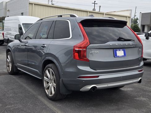 Used 2018 Volvo XC90 T5 Momentum w/ Convenience Package FWD image 5
