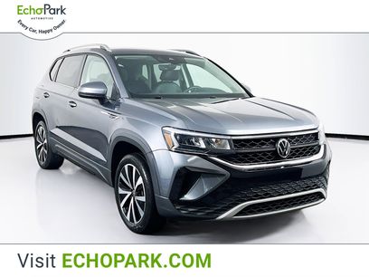 Used 2022 Volkswagen Taos SE w/ IQ.Drive SE Package
