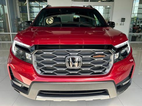 Used 2024 Honda Passport TrailSport image 4