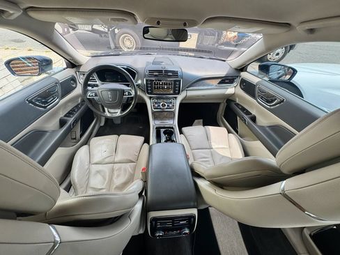 Used 2017 Lincoln Continental Reserve w/ Technology Package FWD image 26