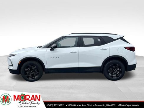 Certified 2024 Chevrolet Blazer LT w/ Convenience Package FWD image 3