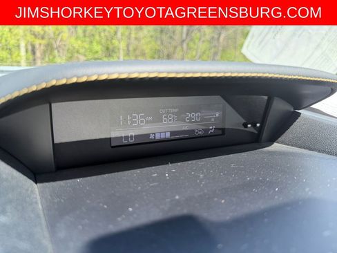 Used 2023 Subaru Crosstrek 2.5i Sport AWD/4WD image 19