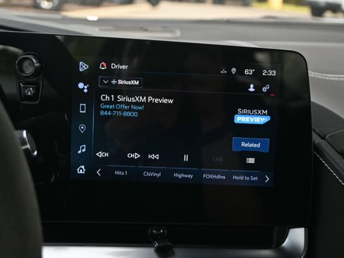 Used 2025 Chevrolet Corvette Stingray Premium Cpe w/ Z51 Performance Package image 37