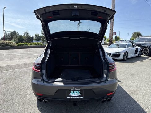 Used 2016 Porsche Macan S w/ Premium Package Plus AWD/4WD image 6
