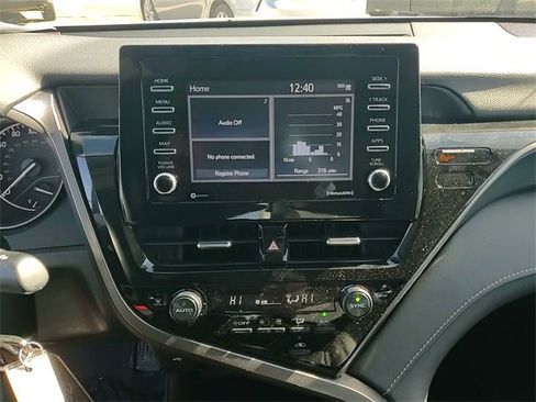 Used 2023 Toyota Camry SE image 16