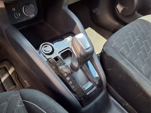 Used 2022 Nissan Kicks S FWD image 14