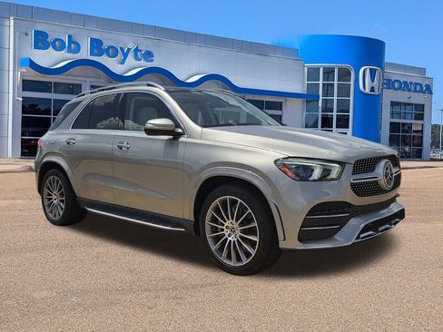 Used 2022 Mercedes-Benz GLE 450 4MATIC image 3