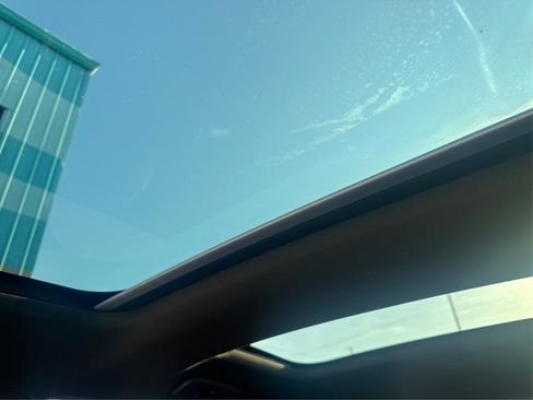 Used 2018 Porsche Panamera 4 image 20