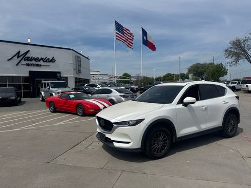 Used 2019 MAZDA CX-5 Touring image 1
