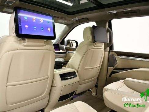 Used 2025 Cadillac Escalade Sport Platinum AWD/4WD image 61