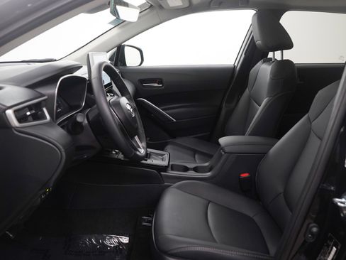 Used 2026 Toyota Corolla Cross XLE w/ Convenience Package image 17