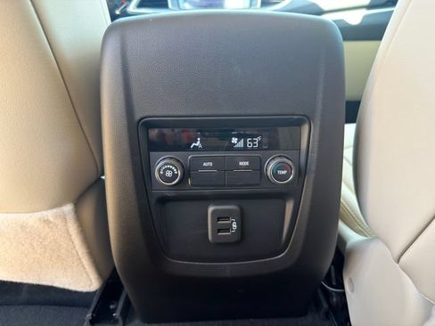 Used 2024 Buick Enclave Essence w/ Technology Package FWD image 24