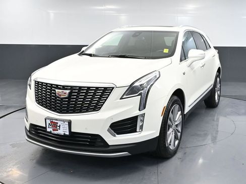 Used 2024 Cadillac XT5 Premium Luxury image 13