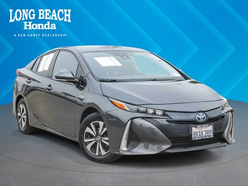 Used 2019 Toyota Prius Prime Plus image 1