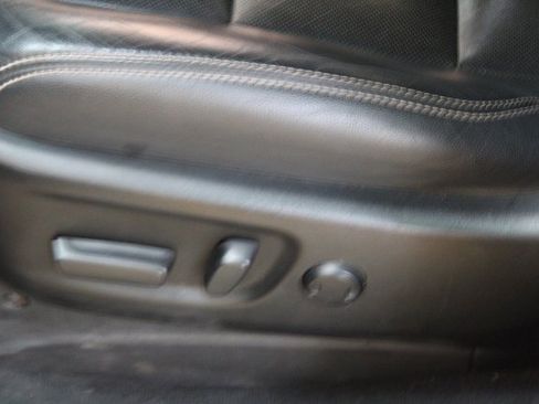 Used 2020 Toyota Sienna SE image 14