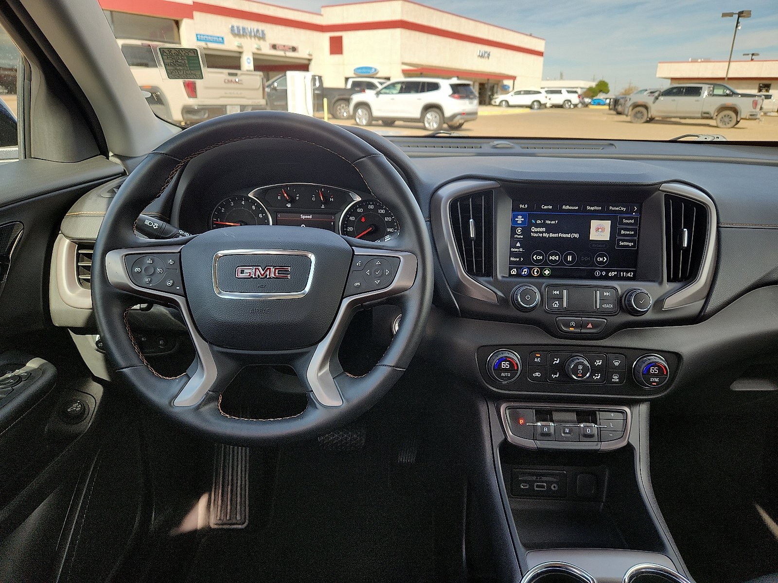 Used 2024 GMC Terrain AT4 AWD/4WD image 13