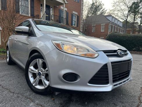 Used 2014 Ford Focus SE image 6