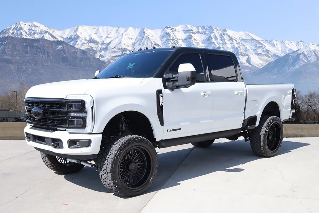 Used 2023 Ford F250 Lariat w/ Lariat Ultimate Package AWD/4WD image 2