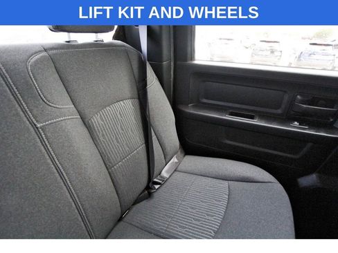Used 2024 RAM 2500 Tradesman w/ Chrome Appearance Group AWD/4WD image 12