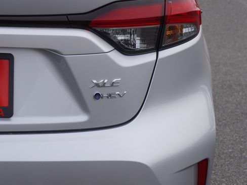 New 2026 Toyota Corolla XLE image 10