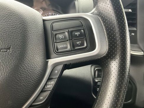 Used 2022 RAM 3500 Big Horn w/ Cold Weather Group image 18