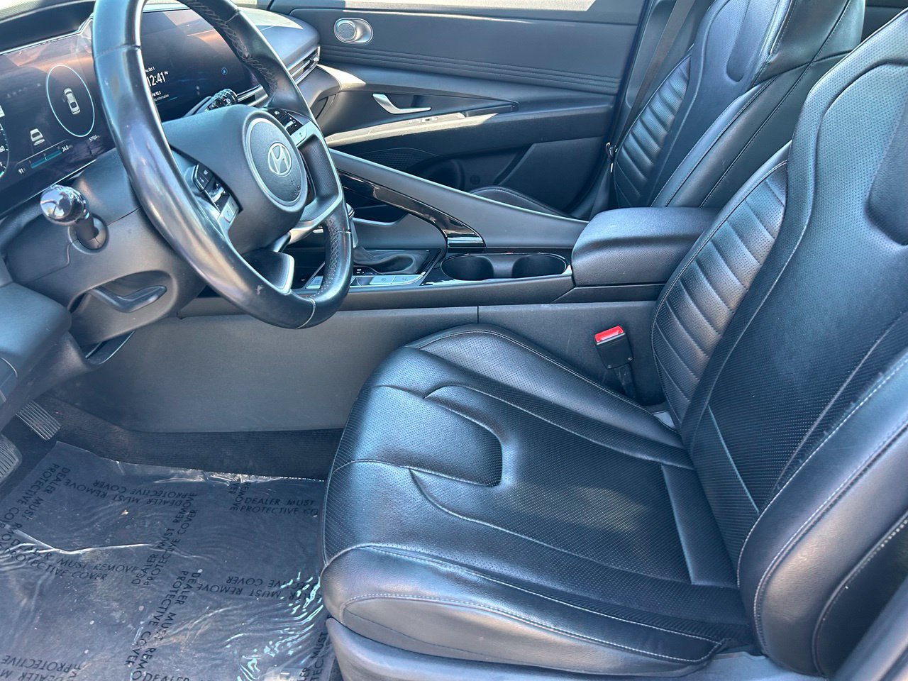 Used 2024 Hyundai Elantra Limited FWD image 25