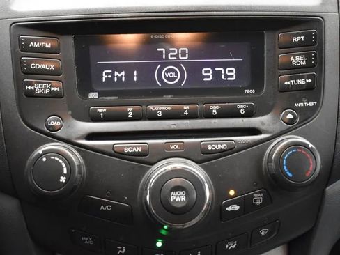 Used 2005 Honda Accord EX image 28