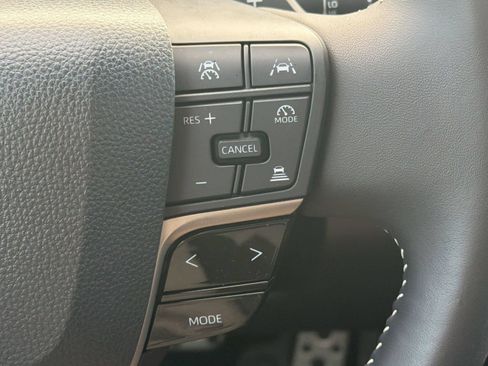 Used 2025 Toyota Camry SE FWD image 29