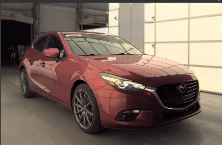 Used 2018 MAZDA MAZDA3 Grand Touring FWD image 1