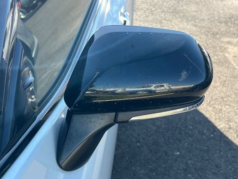 Used 2022 Toyota Camry XSE FWD image 9