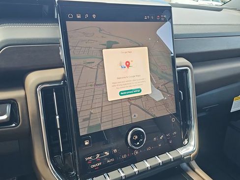 New 2026 GMC Yukon Denali Ultimate AWD/4WD image 13