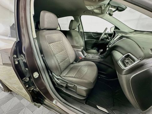 Used 2020 Chevrolet Equinox LT FWD image 33