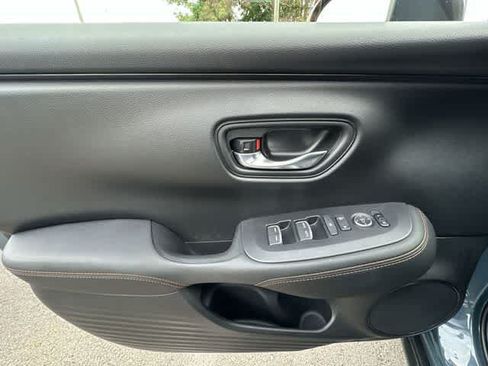 Used 2025 Honda HR-V Sport image 16