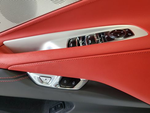 Used 2023 Chevrolet Corvette Stingray Preferred Conv w/ Z51 Performance Package RWD image 11