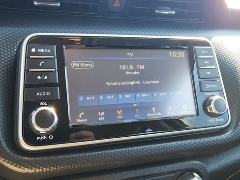 Used 2024 Nissan Kicks S image 8