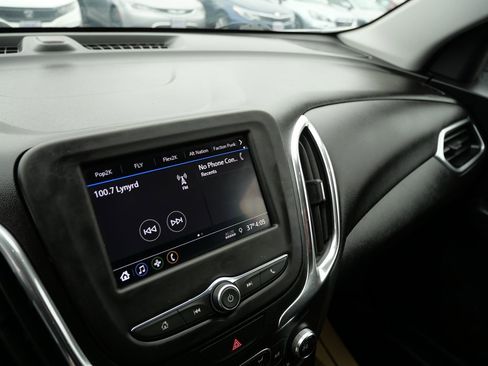 Used 2020 Chevrolet Equinox LT image 13