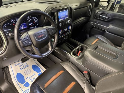 Used 2020 GMC Sierra 2500 AT4 w/ AT4 Premium Package AWD/4WD image 4