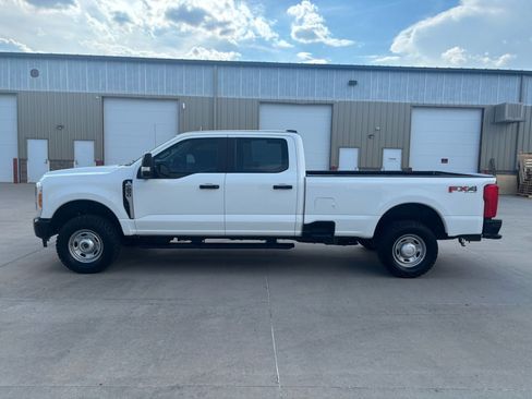 Used 2023 Ford F250 XL w/ XL Off-Road Package AWD/4WD image 6