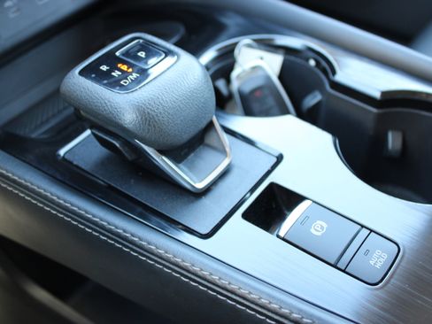 Certified 2023 Nissan Rogue SL w/ SL Premium Package image 19