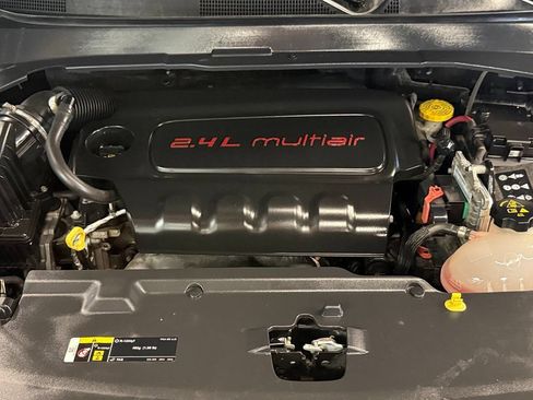 Used 2018 Jeep Compass Trailhawk w/ Leather Interior Group AWD/4WD image 23