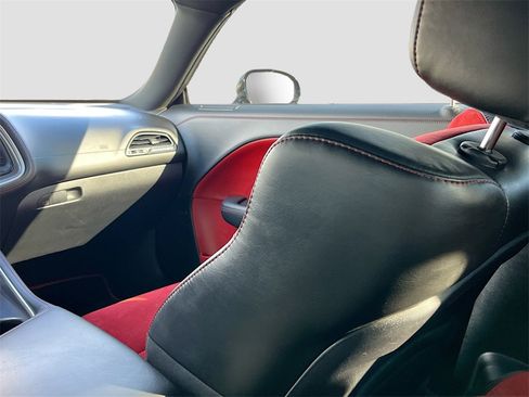 Used 2021 Dodge Challenger R/T Scat Pack w/ Shaker Package image 23