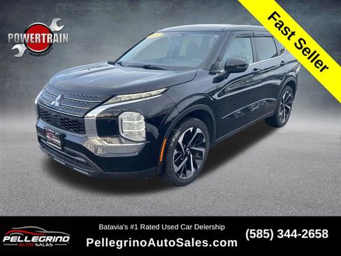 Used 2022 Mitsubishi Outlander ES image 1