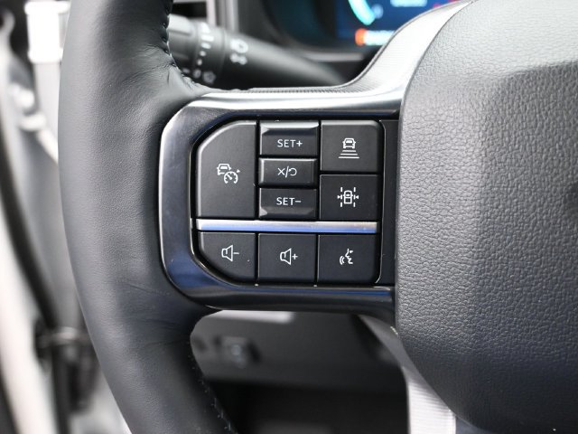 Certified 2025 Ford F250 Platinum AWD/4WD image 33
