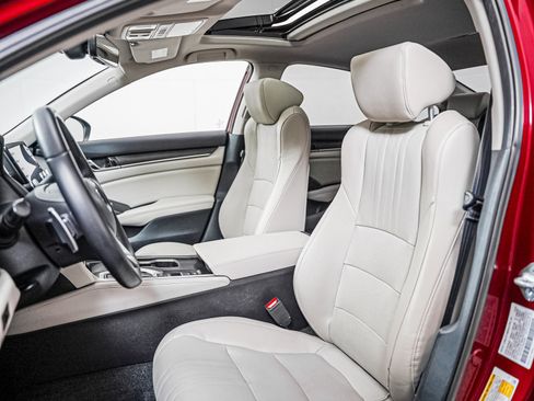 Used 2021 Honda Accord EX-L image 11