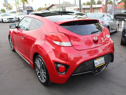 Used 2016 Hyundai Veloster Turbo w/ Option Group 04 FWD image 5
